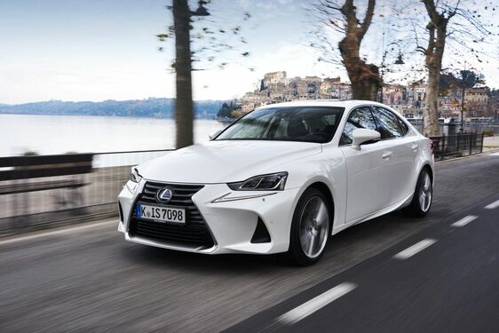 Sprawdzono: Lexus IS przyciąga wzrok