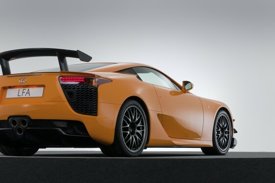 Nieznana historia Lexusa LFA