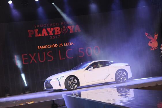 Lexus LC500 autem XXV-lecia Playboya
