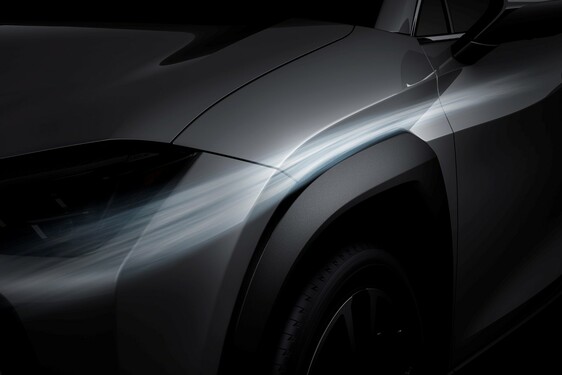 NEW LEXUS UX CROSSOVER