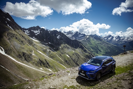NX 300h 2018