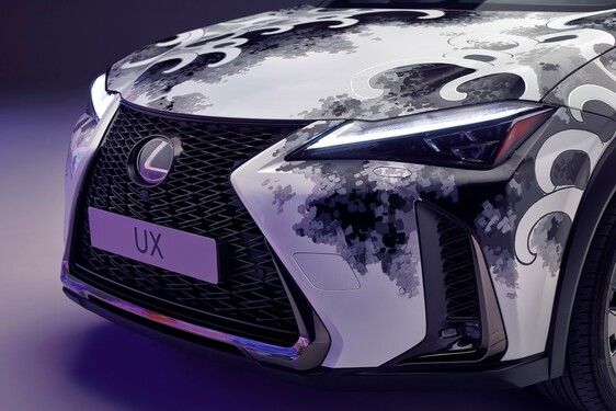LEXUS ZAPREZENTOWAŁ PIERWSZY WYTATUOWANY SAMOCHÓD