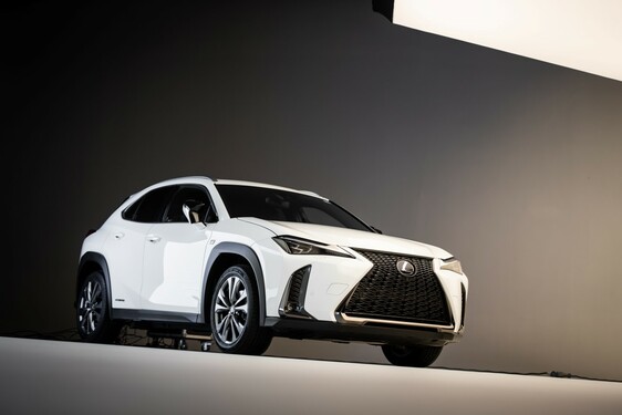 LEXUS ZAPREZENTOWAŁ PIERWSZY WYTATUOWANY SAMOCHÓD