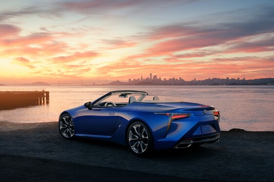 LEXUS LC 500 CONVERTIBLE