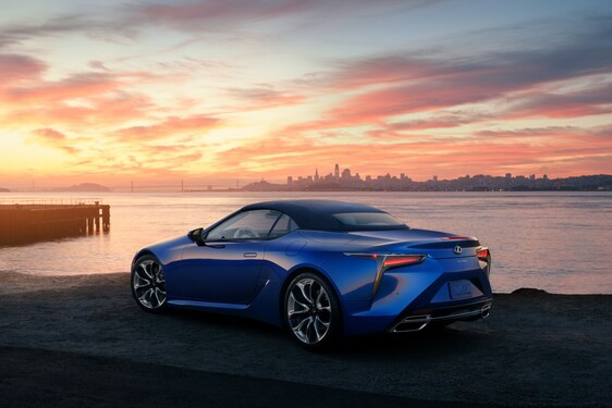LEXUS LC 500 CONVERTIBLE