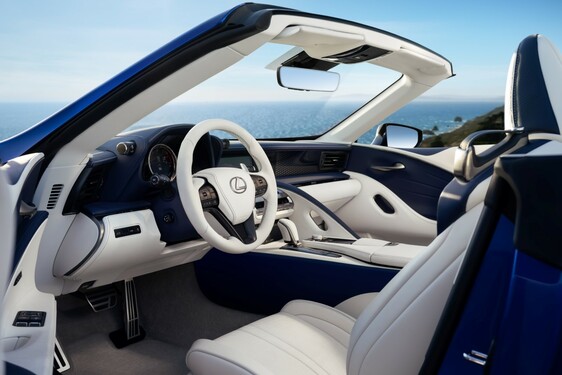 LEXUS LC 500 CONVERTIBLE