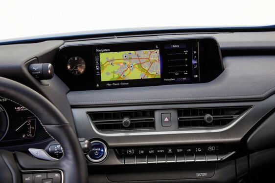 UX 300e