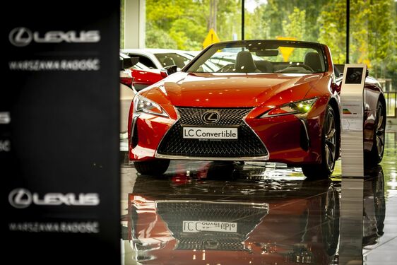 Nowy salon Lexus Radość