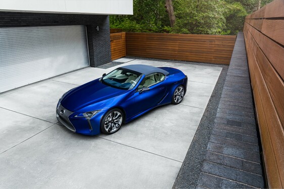 LEXUS LC CONVERTIBLE REGATTA EDITION 