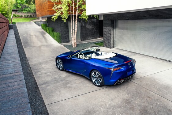LEXUS LC CONVERTIBLE REGATTA EDITION 