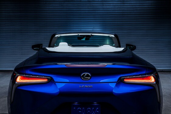 LEXUS LC CONVERTIBLE REGATTA EDITION 