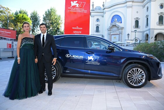LEXUS PO RAZ CZWARTY OFICJALNYM DOSTAWCĄ SAMOCHODÓW NA MIĘDZYNARODOWYM FESTIWALU FILMOWYM W WENECJI