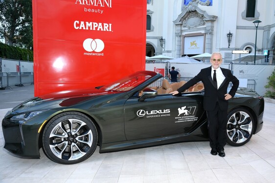 LEXUS PO RAZ CZWARTY OFICJALNYM DOSTAWCĄ SAMOCHODÓW NA MIĘDZYNARODOWYM FESTIWALU FILMOWYM W WENECJI