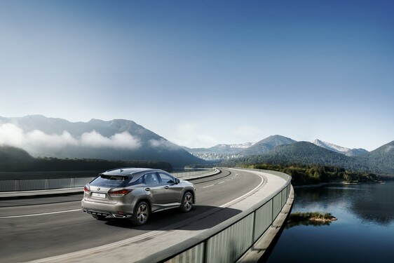 LEXUS RX F IMPRESSION