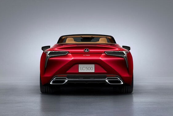2021 LC CONVERTIBLE CGI TECHNICAL IMAGES