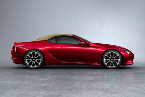 2021 LC CONVERTIBLE CGI TECHNICAL IMAGES