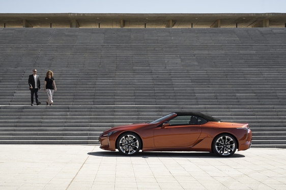 2021 LC 500 CONVERTIBLE ROADTRIP IMAGES