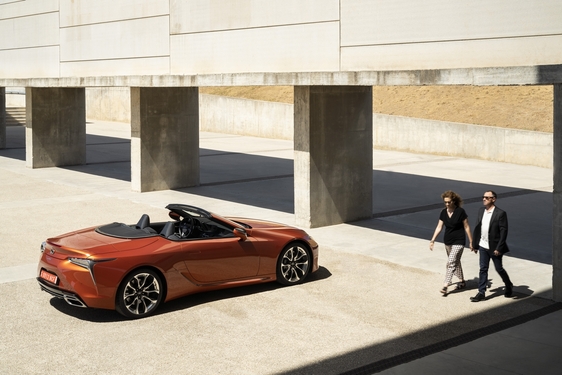 2021 LC 500 CONVERTIBLE ROADTRIP IMAGES