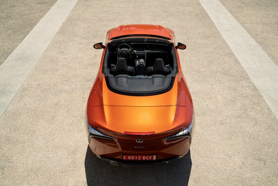 2021 LC 500 CONVERTIBLE ROADTRIP IMAGES