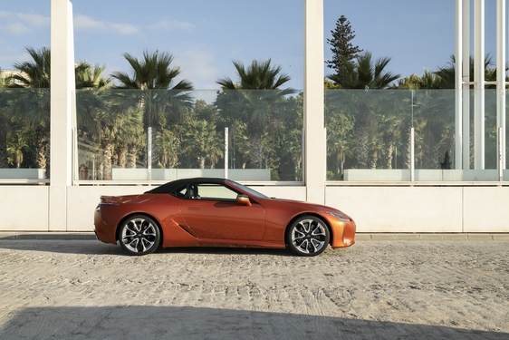 2021 LC 500 CONVERTIBLE ROADTRIP IMAGES