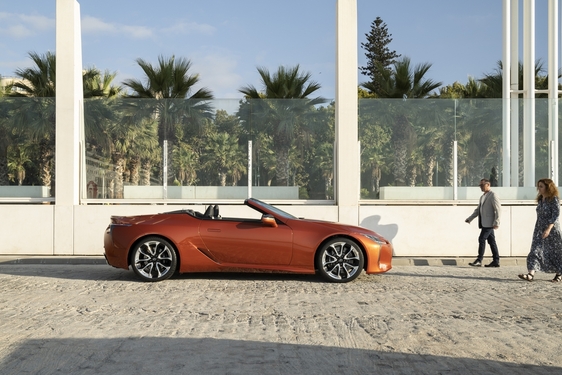2021 LC 500 CONVERTIBLE ROADTRIP IMAGES