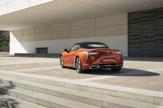 2021 LC 500 CONVERTIBLE ROADTRIP IMAGES