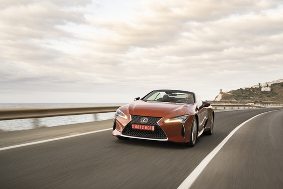 2021 LC 500 CONVERTIBLE ROADTRIP IMAGES