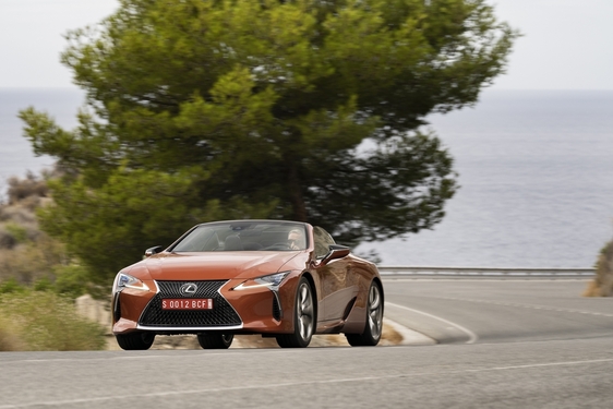 2021 LC 500 CONVERTIBLE ROADTRIP IMAGES