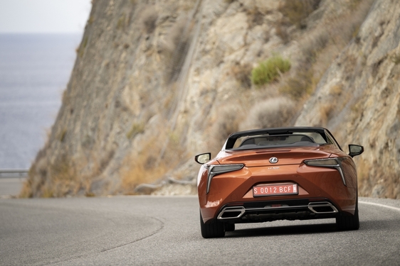2021 LC 500 CONVERTIBLE ROADTRIP IMAGES