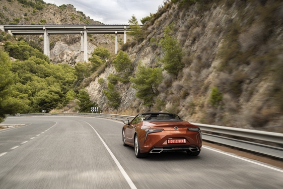2021 LC 500 CONVERTIBLE ROADTRIP IMAGES