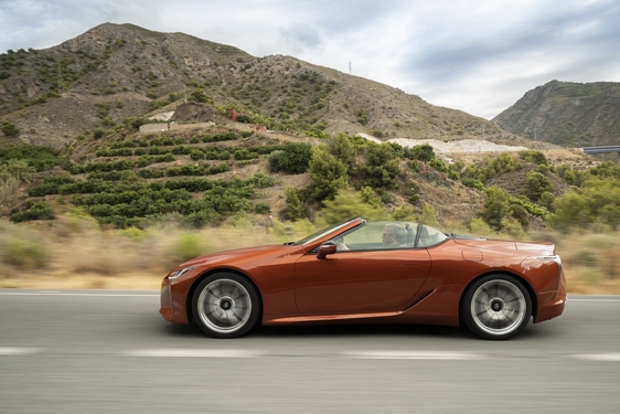 2021 LC 500 CONVERTIBLE ROADTRIP IMAGES