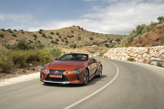 2021 LC 500 CONVERTIBLE ROADTRIP IMAGES