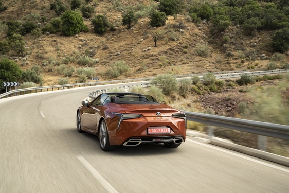 2021 LC 500 CONVERTIBLE ROADTRIP IMAGES
