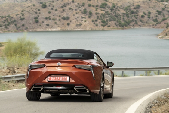 2021 LC 500 CONVERTIBLE ROADTRIP IMAGES