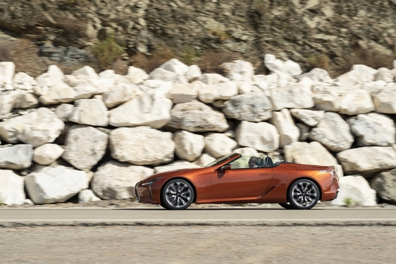 2021 LC 500 CONVERTIBLE ROADTRIP IMAGES