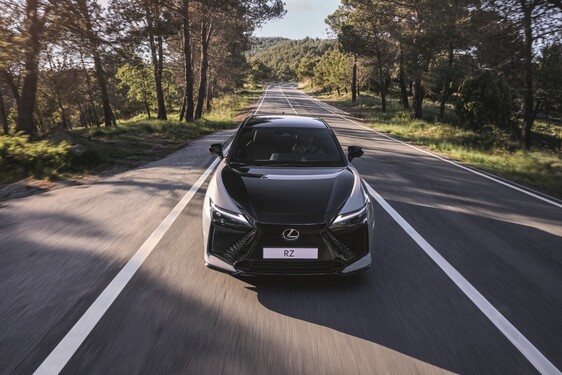 Lexus RZ 2025