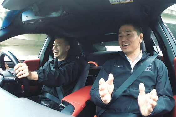 LEXUS PREZENTUJE DIRECT4 – NOWĄ GENERACJĘ TECHNOLOGII STEROWANIA NAPĘDEM ELEKTRYCZNYM