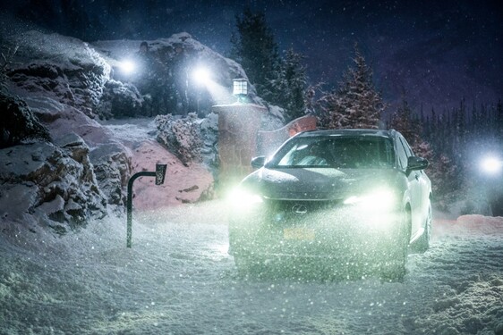 LEXUS NX RAZEM Z GWIAZDAMI KINA W NOWYM FILMIE „MOONFALL”
