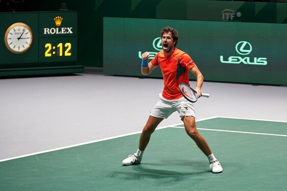 LEXUS PARTNEREM FINAŁÓW PUCHARU DAVISA. RX I RZ TOWARZYSZĄ NAJLEPSZYM TENISISTOM ŚWIATA