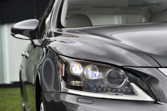 Lexus LS 600h 2012