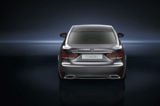 Lexus LS 600h 2012