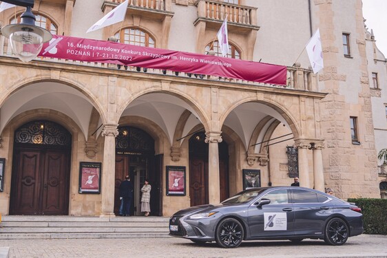 LEXUS AUTEM NAJLEPSZYCH SKRZYPKÓW MŁODEGO POKOLENIA NA ŚWIECIE
