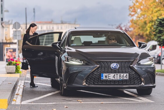 LEXUS AUTEM NAJLEPSZYCH SKRZYPKÓW MŁODEGO POKOLENIA NA ŚWIECIE
