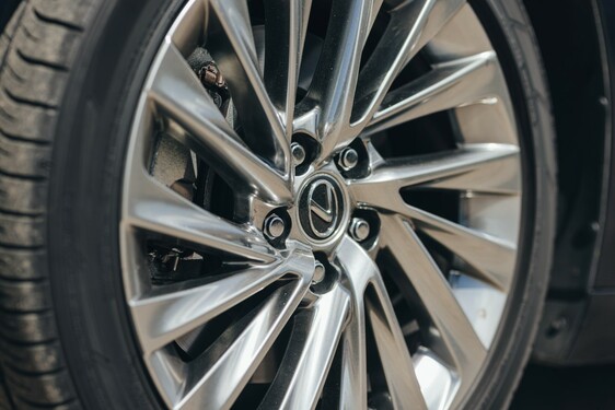 Lexus ES 2021