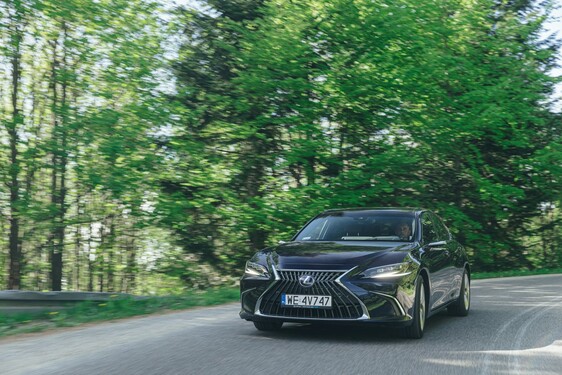 Lexus ES 2021