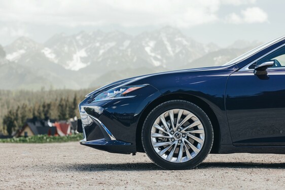 Lexus ES 2021
