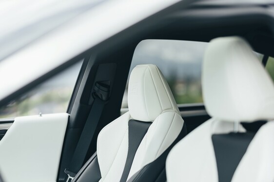 Lexus ES 2021