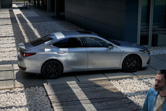 Lexus ES 2021