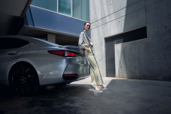 Lexus ES 2021