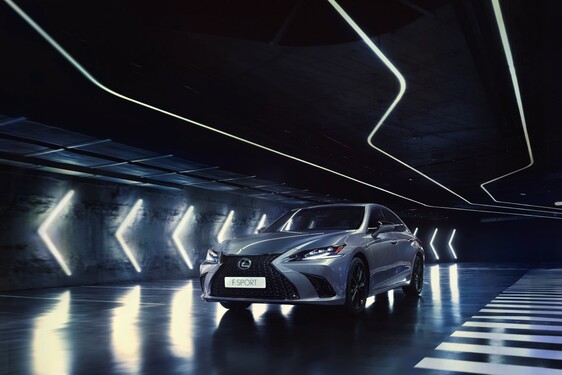 Lexus ES 2021